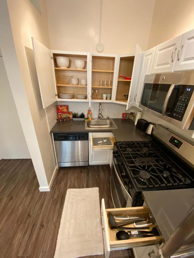 Cozy Andcomfortable Hollywood Apartment Los Angeles Exterior photo